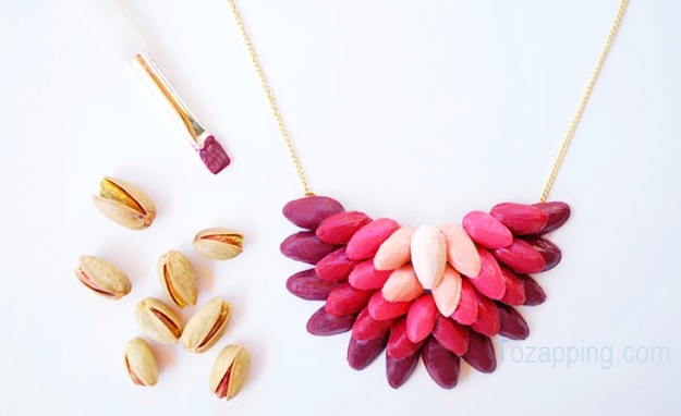 Cómo hacer un collar de pistachos